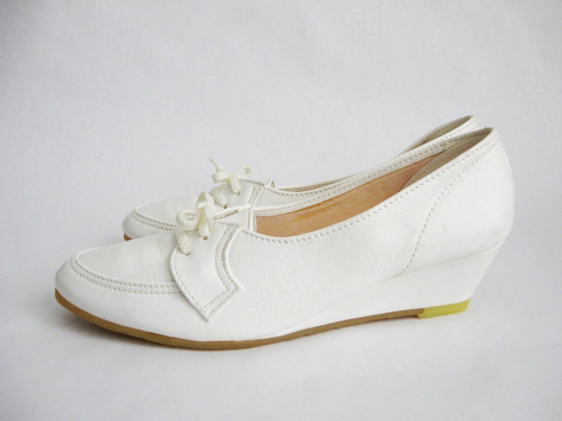 White Nurse Shoes 60s Vintage Shoes Wedge Heel Etsy