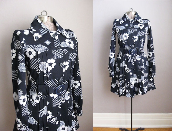 1960s Mini Dress Navy Blue White Mod Dress Long Sl