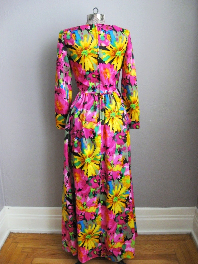 1960s Vintage Dress Psychedelic Flower Print 60s Dress Junior Vogue Loungewear / Small image 5