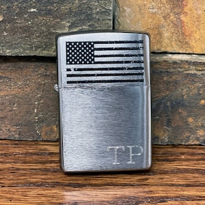 Personalisiertes Zippo-Feuerzeug aus gebürstetem Chrom, Custom Design Amerika Flagge, Geschenke für ihn, USA, Groomsman, Vatertag, graviert, Militär