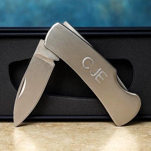 Coltello in acciaio inossidabile con chiusura a scatto, incisione personalizzata, regalo personalizzato per uomo, sposo, compleanno, laurea, tascabile, Natale, festa del papà