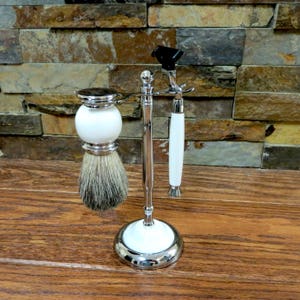 Shaving Set Personalized, Razor, Shaving Brush, Shave Accessories, Fathers Day Gift, Christmas Gift, Gifts for Men, Groom Gift, Best Man