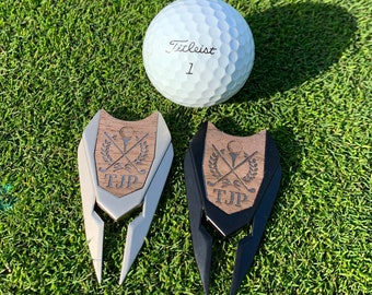 Personalisiertes Golf Divot Reparaturwerkzeug, individuell gravierter magnetischer Ballmarker, Trauzeugengeschenk, grüner Fixer, Vatertag, Weihnachten, 5 Jahre