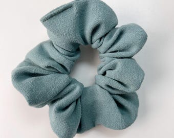 Linen Blend Scrunchies in Seafoam