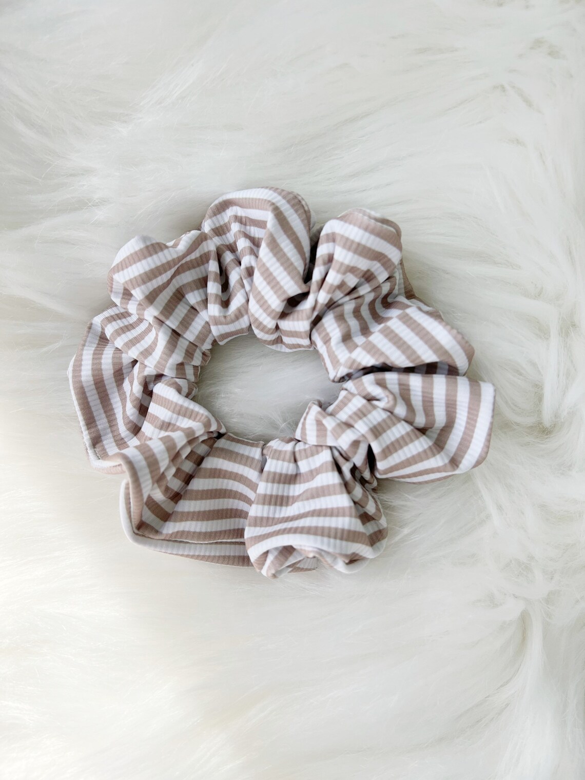 Pool Scrunch Swim Scrunchy- Poolside / Beach Scrunchies - Etsy Canada