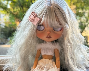 Cygne | Poupée d'art ballerine unique, cheveux argentés et dentelle blanche