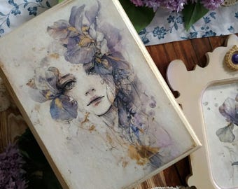 Handmade box Jewelery box Vintage casket Violet and beige Decoupage