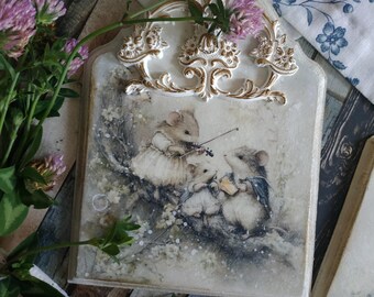 Picture featuring a mouse playing the violin Vintage decoration Wooden picture Decoupage image