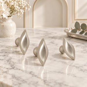 Sculpted Leaf Cabinet Knob, Gold Silver Drawer Knob, Modern Metal Hardware