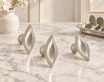 Sculpted Leaf Cabinet Knob, Gold Silver Drawer Knob, Modern Metal Hardware