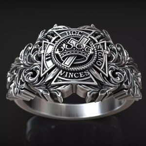 Ring aus 925er Sterlingsilber mit mittelalterlichem Malteserkreuz und Templer-Wappen