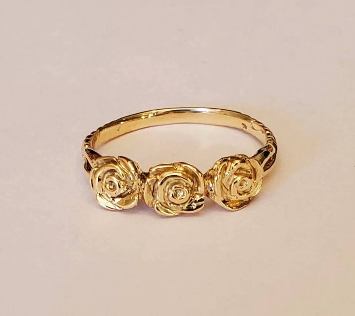 Three Gold Roses 14K Yellow Gold Three Rose Ring Three Roses Means I Love You - Etsy