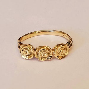 14K Yellow Gold Three Roses  Ring Three  Roses Means I  love  You