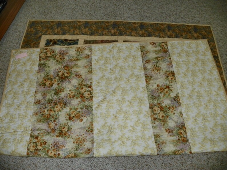 Mountain Gold lap quilt or wallhanging image 3