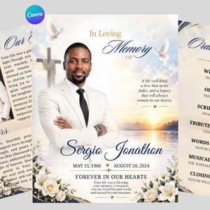 Könnte beinhalten: Eine Trauerprogramm-Vorlage mit dem Porträt eines Mannes im weißen Anzug, einem Kreuz, fliegenden weißen Tauben und einem Sonnenuntergang über dem Wasser. Der Text enthält In Loving Memory Of, Sergio Jonathon, 15. Mai 1960, 20. August 2024 und Forever In Our Hearts.