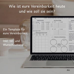 May include: A laptop screen displaying a digital planning template titled Eure Vereinbarkeitskarte Ist-Zustand. The document includes sections for work schedules, childcare, personal time, and support networks with checkboxes and blank fields.