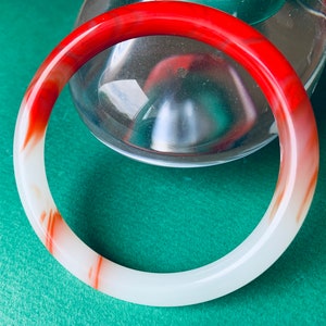 Bracelet irrésistible jonc en jade chinois 60 mm