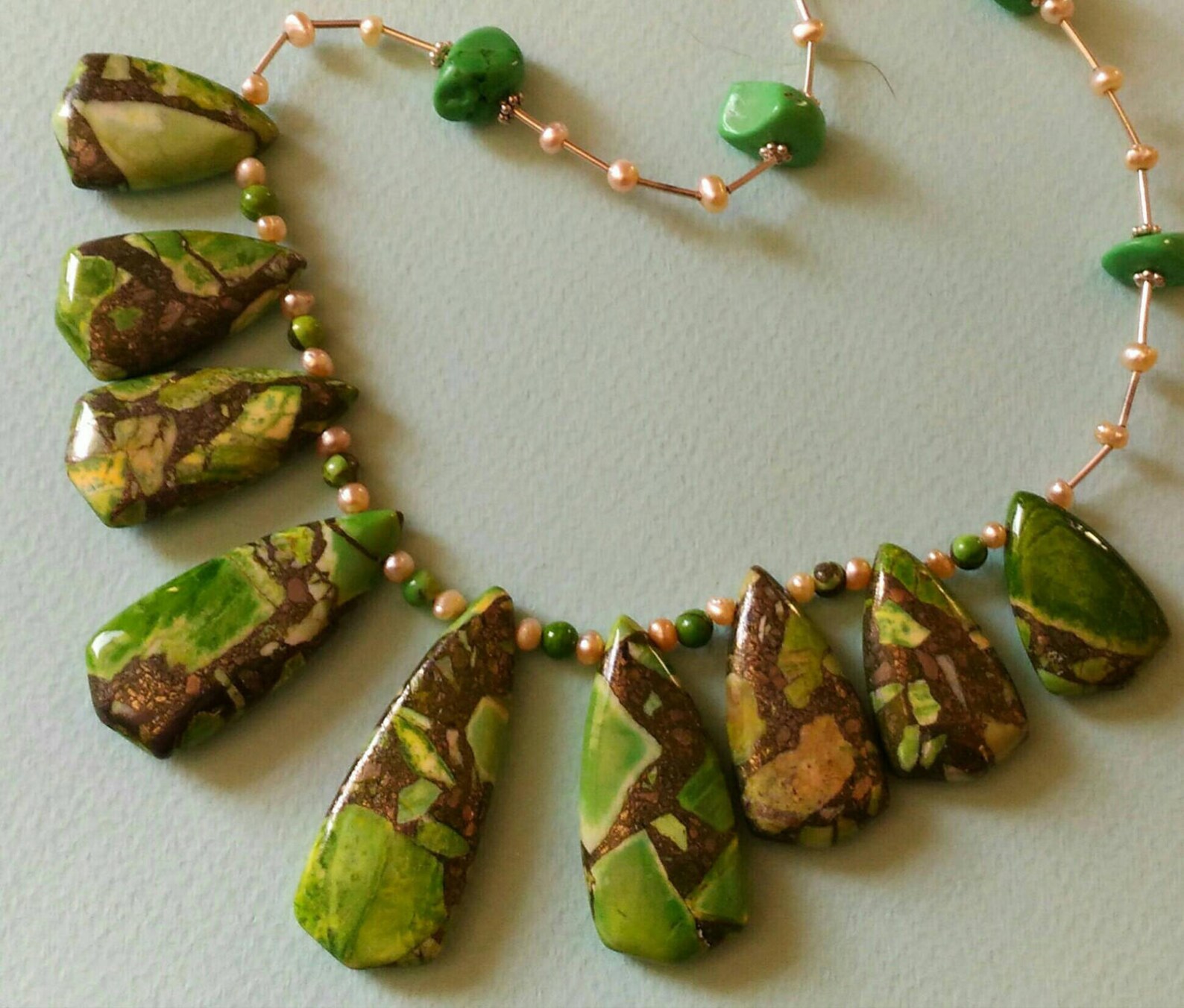 Collier pierres turquoises – Sans motif apparent