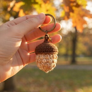 Crochet Acorn Keychain Pattern PDF, Acorn Bag Charm, Fall Crochet Pattern, Digital Download Pdf