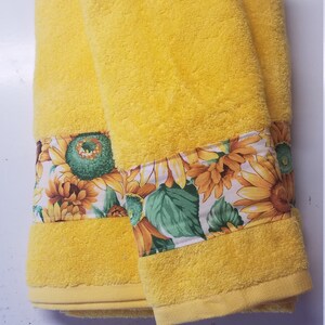 Sunflower Bath Hand Towel Set red on Yellow Etsy Ireland