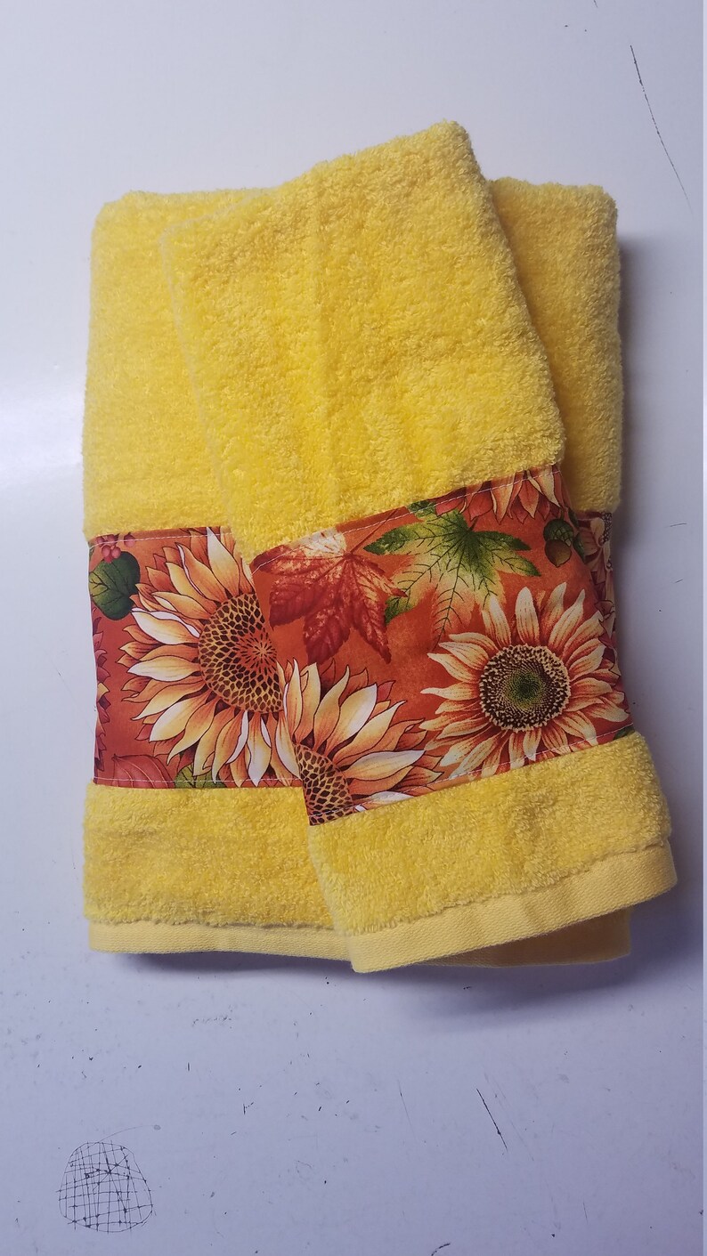 Sunflower Bath & Hand Towel Set red on Yellow Etsy
