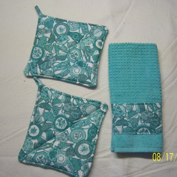 Turquois coffee pots Quilted Large Pot holders  2 potholers 9.5 x 8.5 and 1 towel  potholder are 5 layers