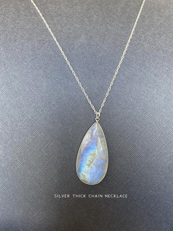 Nathis June Birthstone Necklace Moonstone