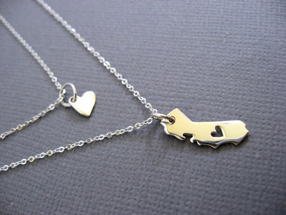 Jewels Obsession #1 Daughter Charm Pendant 23 mm 14K Yellow Gold #1 Daughter Pendant