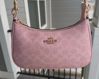 Coach Teri Shoulder Bag In Signature Canvas Cv933 Dusty Pink