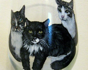 Cats, Wine Glass, Pet Portrait, Custom Bar Decor, Painted Cats, Rescue Animals, Glass Painting, Barware, Pet Loss Memorial, Cat Art, Feline