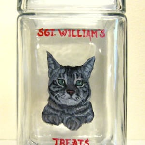 Gray Cat, Pet Treat Jar, Mother&#39;s Day Gift, Cat Painting, Glass Art, Pet Storage, Custom Portrait, Kitchen Canister, Handpainted Glass Jar