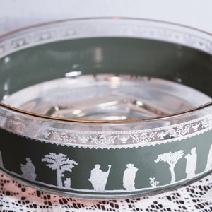 20Percent Off   Jeanette Hellenic Green Wedgewood Jasperware Glass Serving Bowl