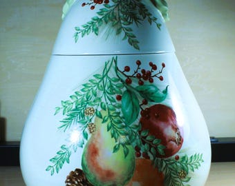 Lenox Pear Shaped Cookie Jar, Williamsburg Boxwood Pine Design