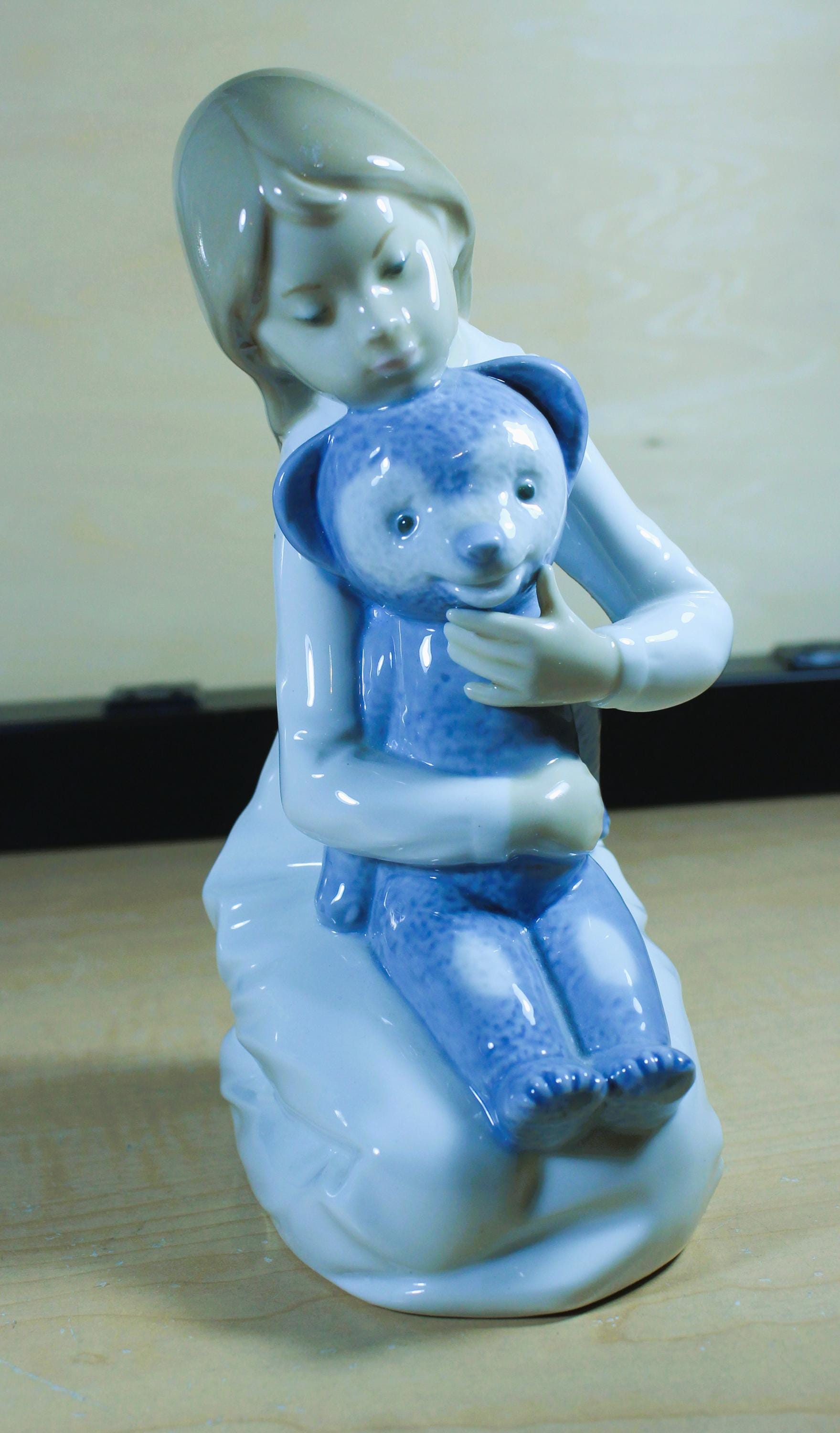Girl With Teddy Bear Made by Lladro NAO - Etsy