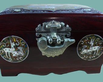 Cherry Veneer Jewelry Box with Mirror and Fish Clasp H6