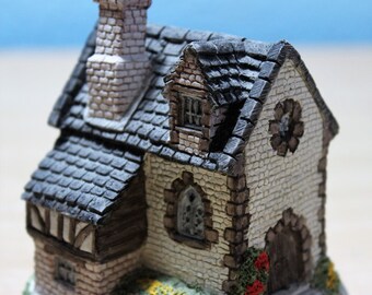 Vintage 1981 David Winter Single Oast In Original Etsy