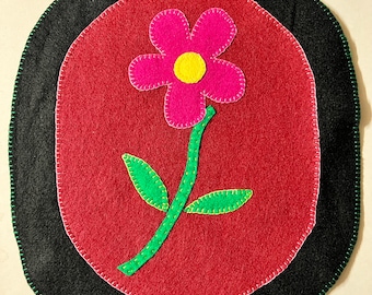 Primitive Folk Art Penny Rug Prim Candle mat NEW-FELT-Floral doily tablemat