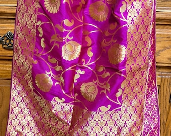 magenta  GOLDEN India BANARSI Art Silk Dupatta Wrap Scarf Stole Chunri shawl NEW