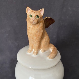 Cat Urn seated image 1