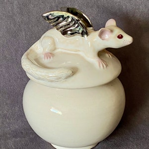 Sugar Glider Urn image 3