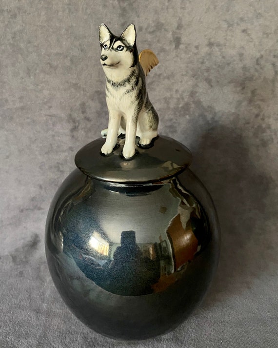 Husky urn hotsell