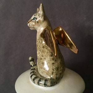 Cat Urn seated image 7