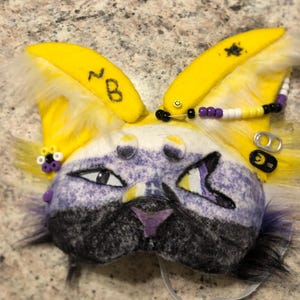 Non-binary therian/animal cat mask