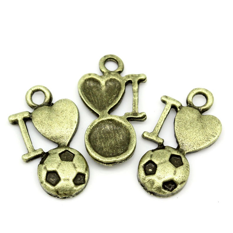 10 Pieces Antique Bronze I Love Soccer Charms
