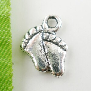 5 Pieces Antique Silver Feet Charms