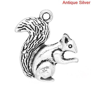 5 Pieces Antique Silver Squirrel Charms