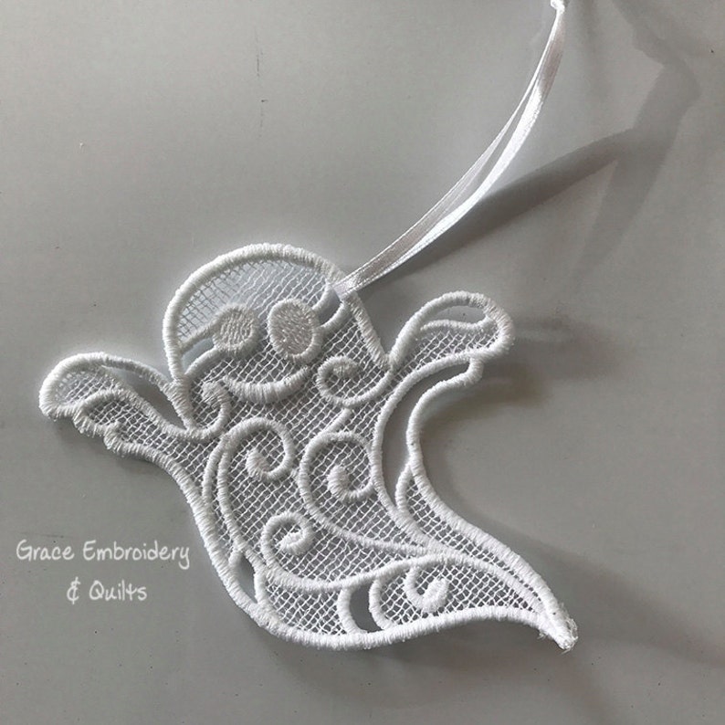 Lace Ghost Ornament image 1