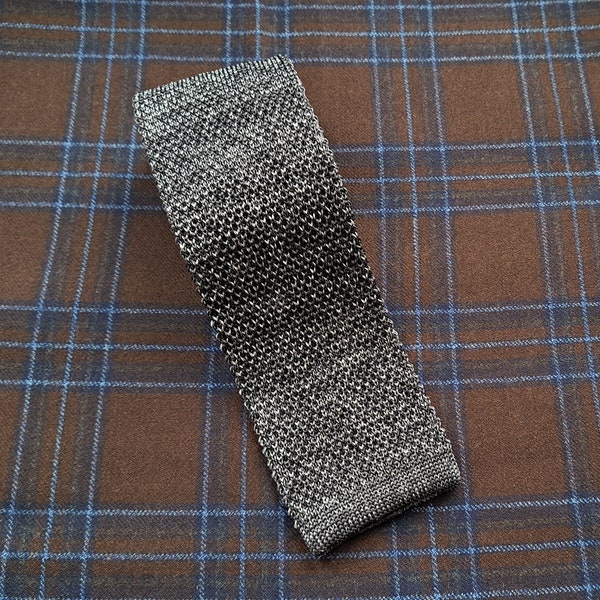 14th Doctor Knit Tie