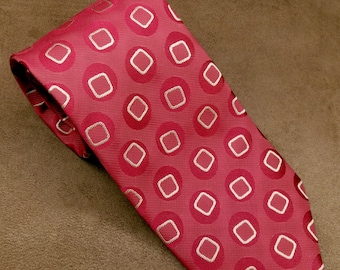 Dreamland Spot Tie