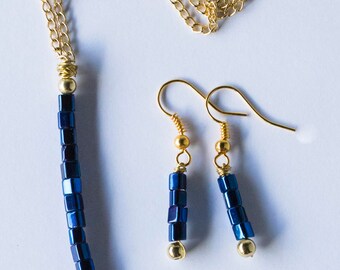Iridescent Dark Blue & Gold Earrings and Necklace Set